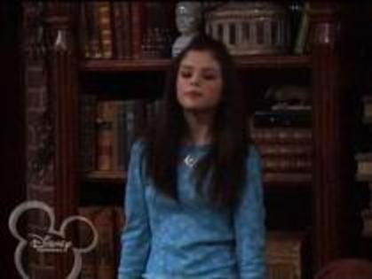 12416184_SFXAXZQCF - un episod din magicieni din waverly place