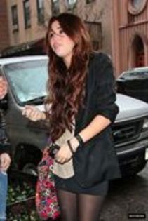 12683096_KDSICRHVX - Arrving To Abc Studios In NYC March 22 2010-00