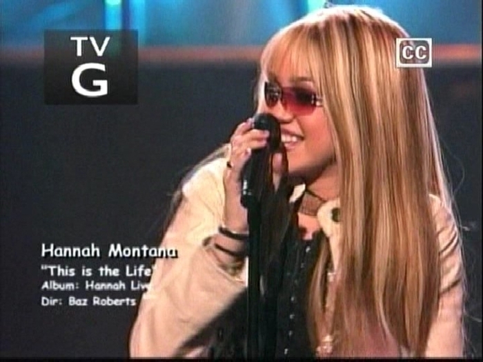 1-01-Lilly-Do-You-Want-to-Know-a-Secret-hannah-montana-4223621-720-540 - Hannah Montana Screencap 001-00