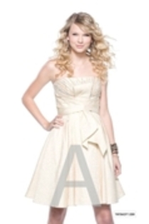 11429166_KJTAAABNO - Sedinta foto-Taylor Swift 2