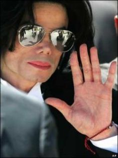 michael_jackson_10_ap_653_2008071191715_237 - Hey