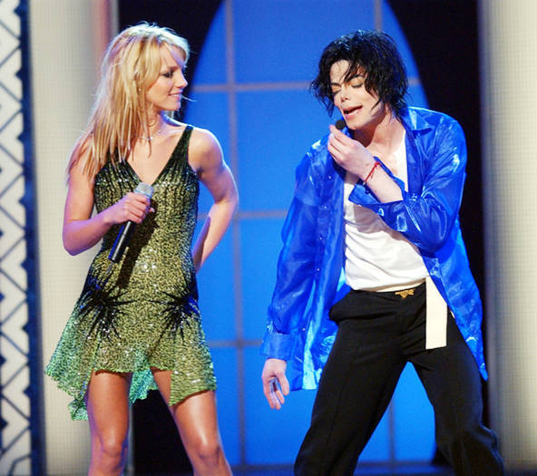 SIZSYHEVZEXQEQOEFUK - Michael Jackson shi Britney Spears