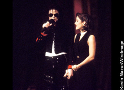 070109-lisa-marie-presley - Michael Jackson shi Lisa-Marie Presley