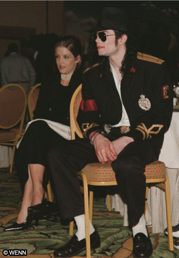 lisa_marie_michael_jackson_001_062609