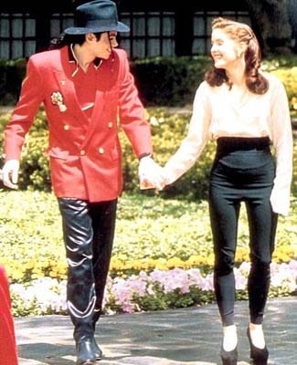 MJandLisaMariePresley18 - Michael Jackson shi Lisa-Marie Presley