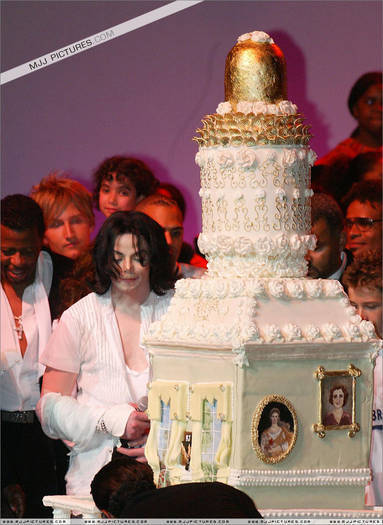 IKSPDQFEMLLAXGKQLGS - Michael Jackson s Birthday