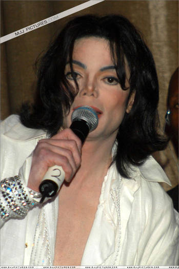 IZDFHVAKUHHLOXKXTBB - Michael Jackson s Birthday