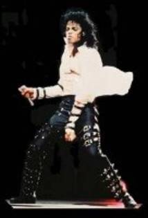IGPYYHAWOEVTYCWEDZS - Michael Jackson in concerte