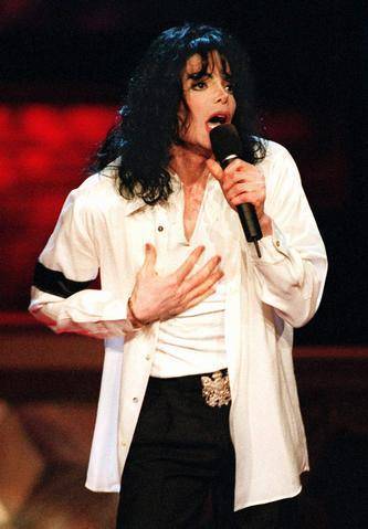 SEHLVDNEOBBDOVKUPGK - Michael Jackson in concerte