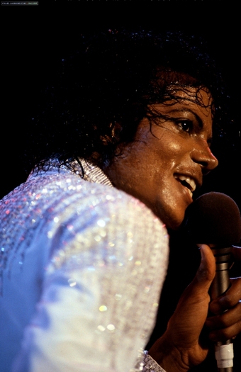 Victory-Tour-michael-jackson-7189478-900-1390 - Michael Jackson in concerte