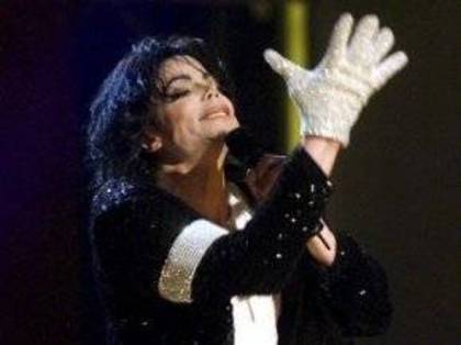 XMFQDALSPODOMJXXPNE - Michael Jackson in concerte