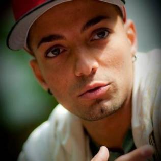 PCCUIXBPFBRSZQFFOEK - Omer Bhatti