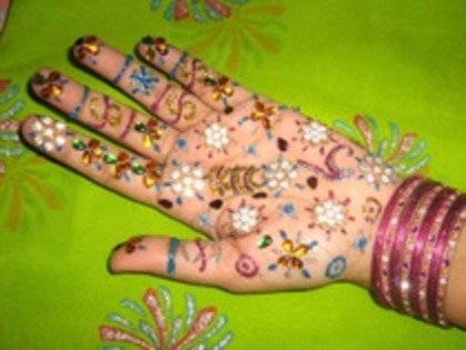 Heena-23