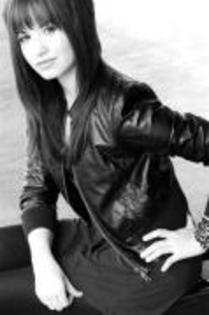 ASBRVSBARRHQXSIEJGY - Demi Lovato