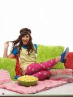 AYGCKOARALVTTHQVFXY - Demi Lovato