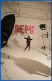 IJDTILJRZKRCIVKAMXF - Demi Lovato