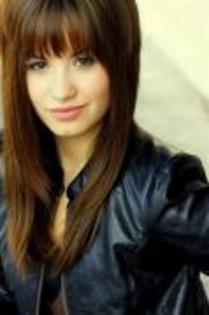 JKVJJVTZPGFKDYESCUG - Demi Lovato