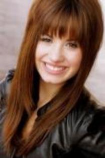 MKYBMCQEAPFMJCHISPZ - Demi Lovato