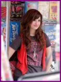 IWEFHUTOSWZQEMGQYFT - Demi Lovato