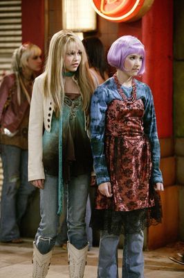 normal_HM1x05_13 - Hannah Montana 1 Its my party And Ill Life If I Want To-00