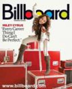 CAHTJV28 - Reviste-Miley-Hannah