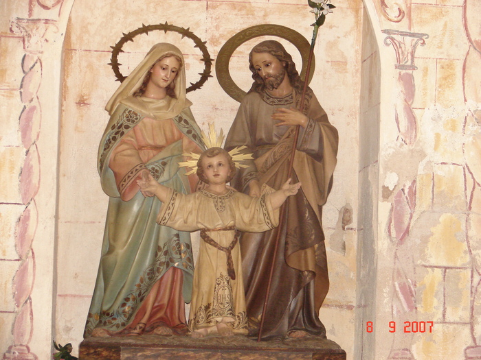 DSC04583; Altar in biserica
