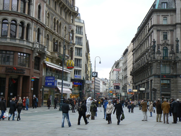 P1030450; Prin centrul Vienei
