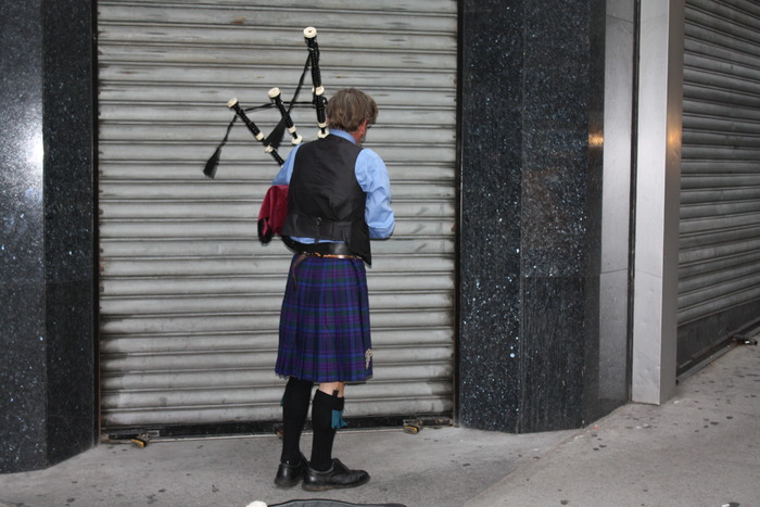 IMG_1944; bloody scotsman, n-a vrut sa stea la poza
