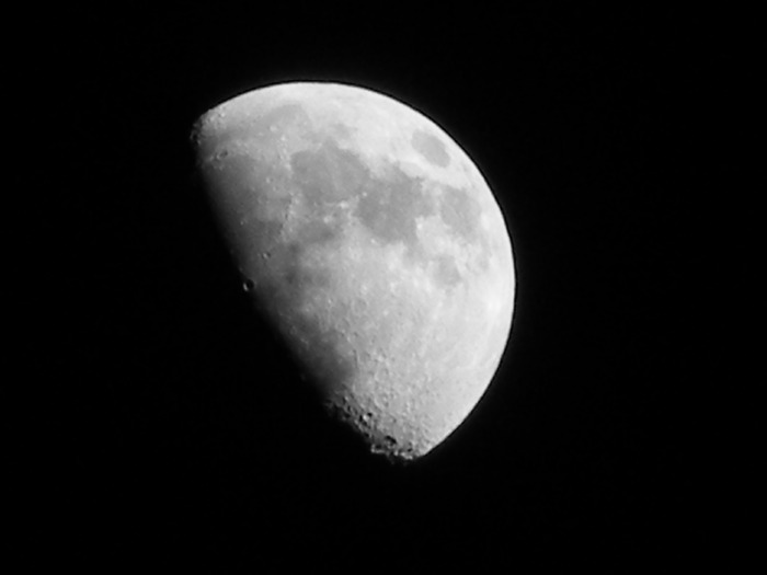 DSCF1831 - New moon