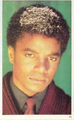 UVLIVVUGBQXWCBYWMHT - Michael Jackson