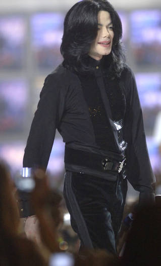 WBEBGGZDWENRAFJNYDF[1] - Michael Jackson