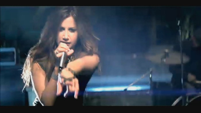 bscap0111 - Ashley Tisdale-Its alright its ok