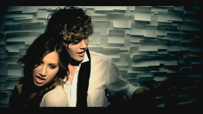 bscap0272 - Ashley Tisdale-Its alright its ok
