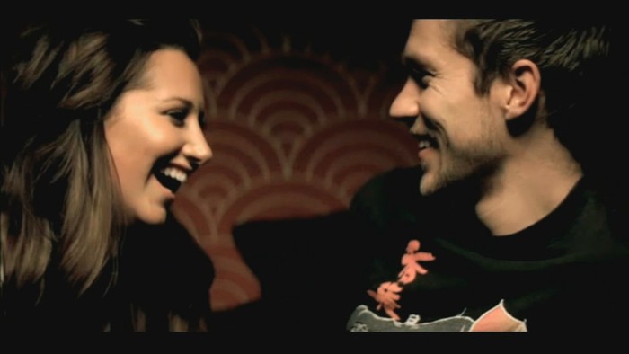 bscap0312 - Ashley Tisdale-Its alright its ok