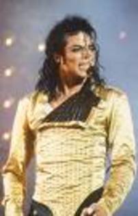dan3 - Michael Jackson-Dangerous Tour
