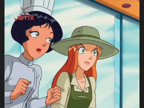 bscap0312 - Spioanele