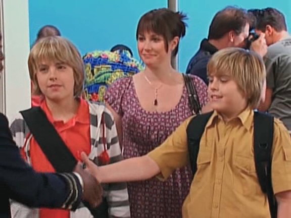 bscap0150 - The suite life on Deck Episode 01