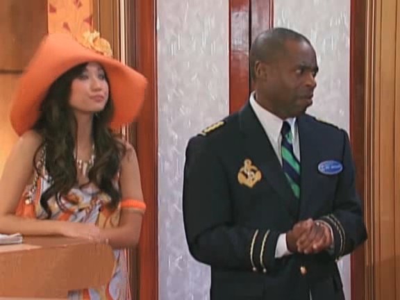 bscap0183 - The suite life on Deck Episode 01
