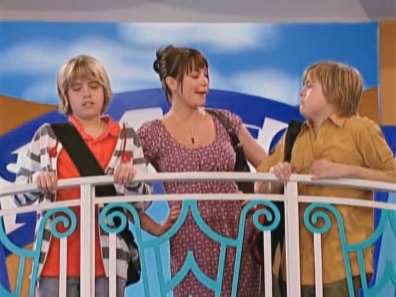 bscap0374 - The suite life on Deck Episode 01