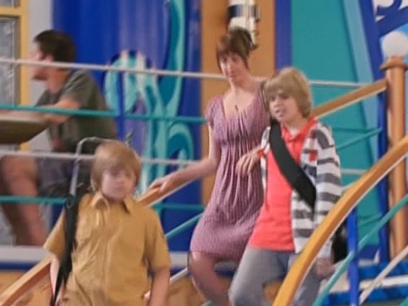 bscap0388 - The suite life on Deck Episode 01
