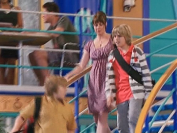bscap0390 - The suite life on Deck Episode 01