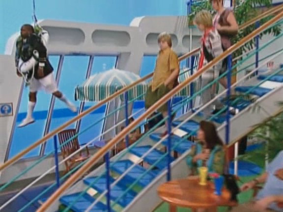 bscap0399 - The suite life on Deck Episode 01