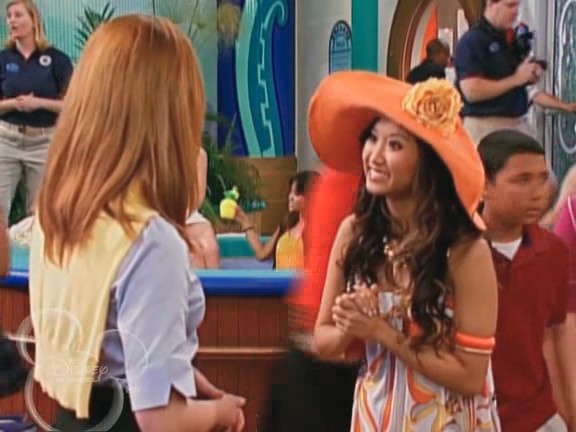bscap0499 - The suite life on Deck Episode 01