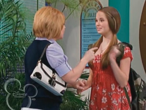 bscap0570 - The suite life on Deck Episode 01