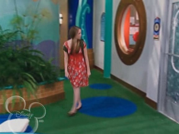 bscap0585 - The suite life on Deck Episode 01