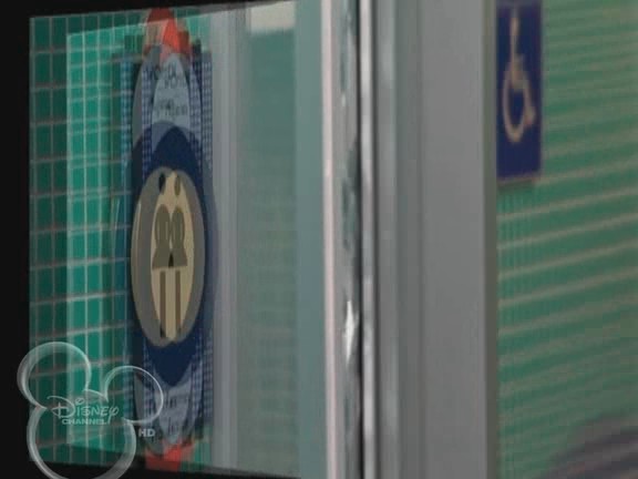 bscap0596 - The suite life on Deck Episode 01