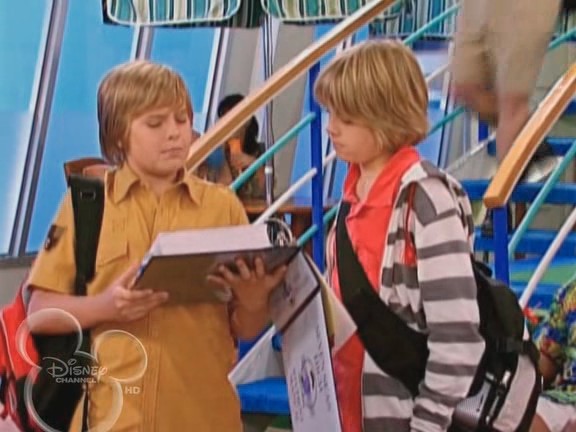 bscap0614 - The suite life on Deck Episode 01