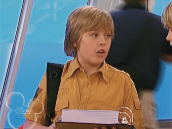 bscap0621 - The suite life on Deck Episode 01