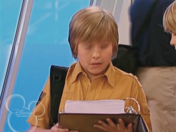 bscap0624 - The suite life on Deck Episode 01