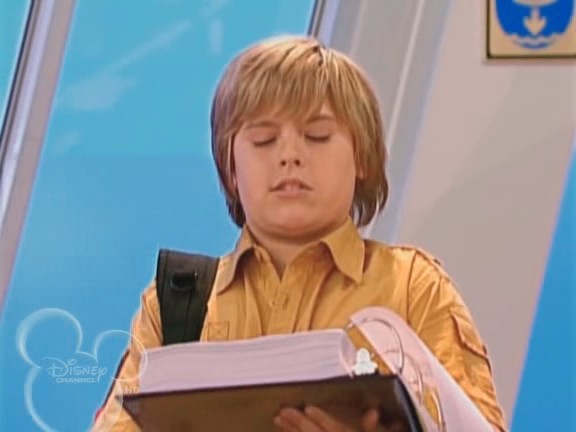 bscap0657 - The suite life on Deck Episode 01